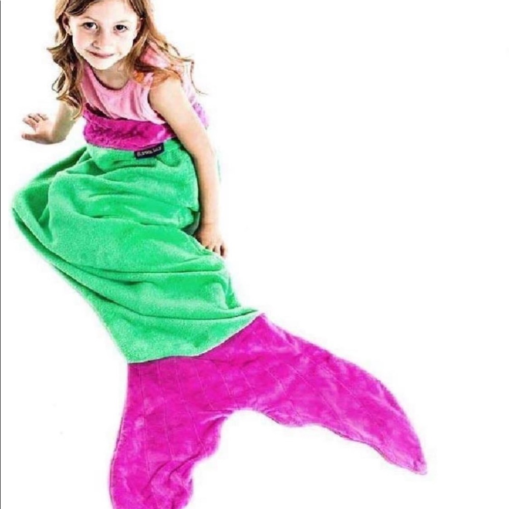 Blankie Tails Green & Pink Blanket The Original Mermaid Blanket, Kids Size